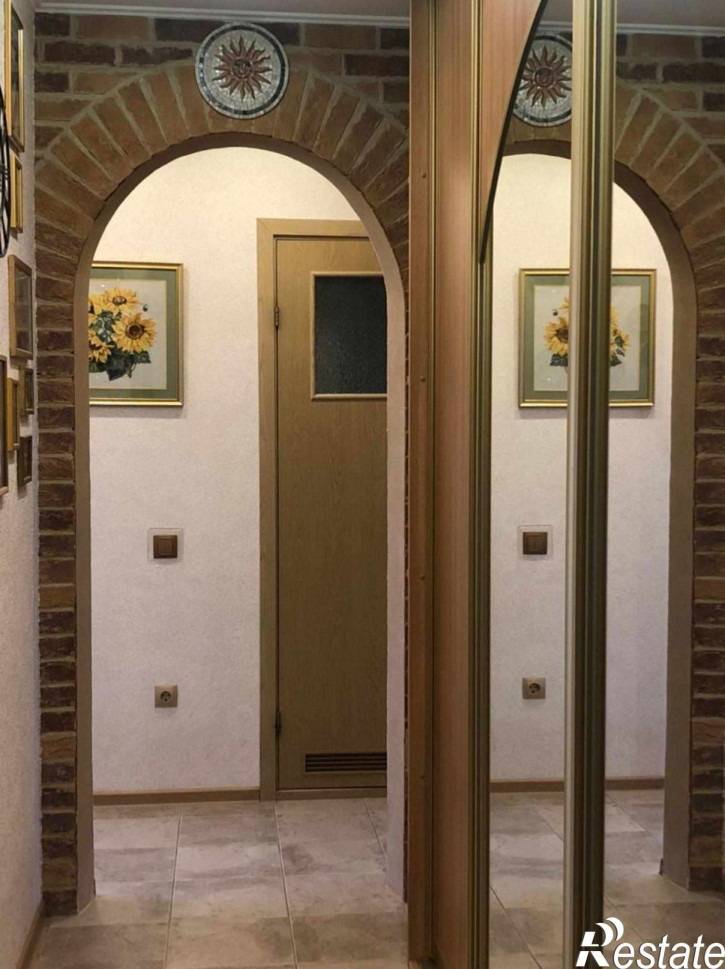 3-комн квартира Партизана Железняка ул, 6