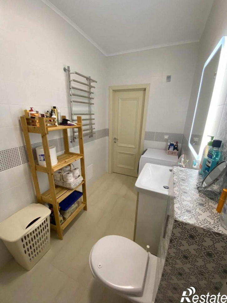 2-комн квартира Виктора Денисова ул, 12