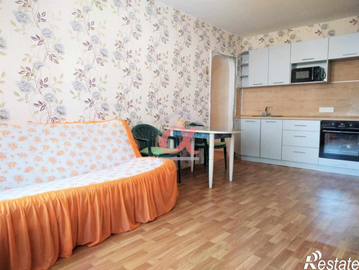 3-комн квартира Строителей бульвар, 27б