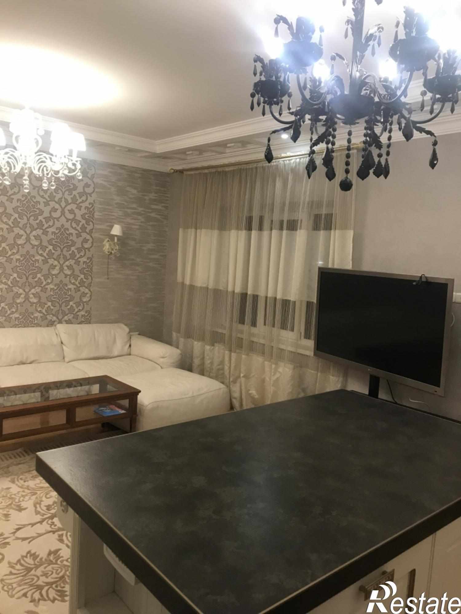 Купить квартиру за 12 500 000 рублей на Бунимовича ул, 19