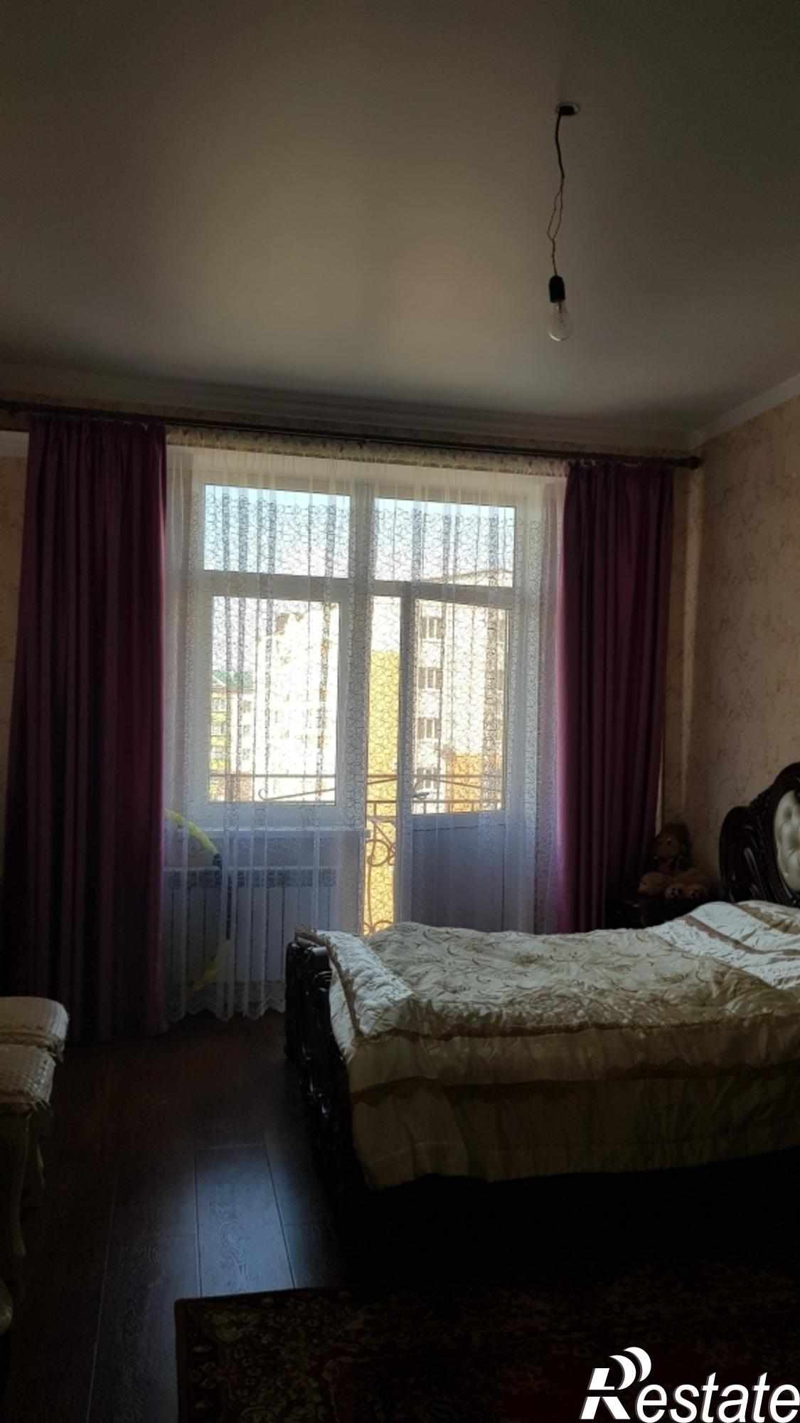 Купить квартиру за 10 000 000 рублей на Бунимовича ул, 15,корп.2