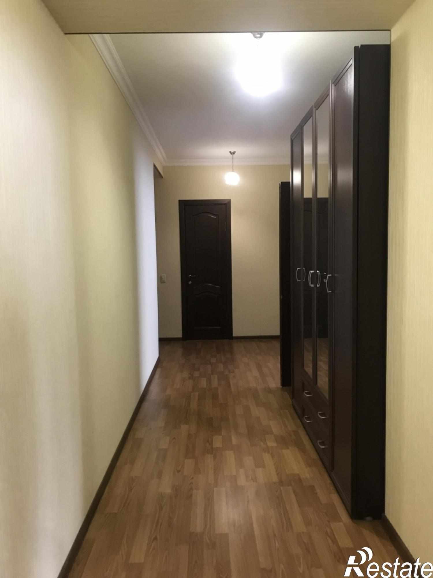 Купить квартиру за 8 000 000 рублей на Нежнова ул, 21,корп.1