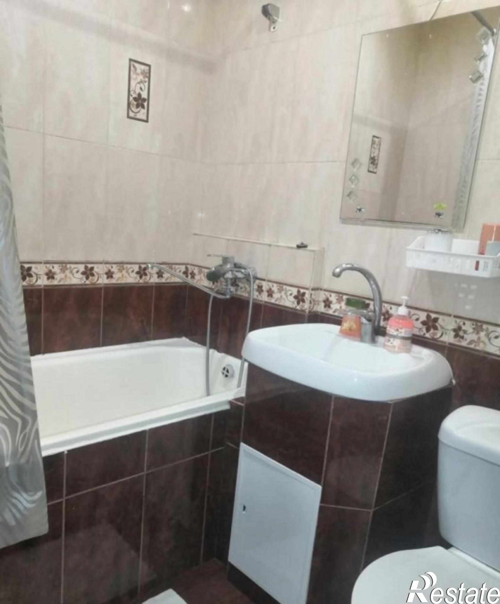 Купить квартиру за 3 050 000 рублей на Университетская ул