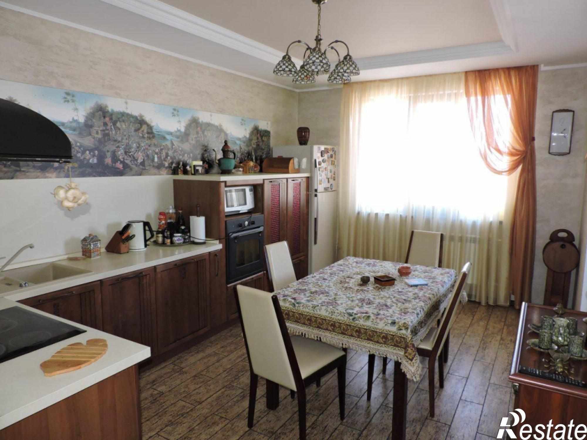 Купить квартиру за 11 200 000 рублей на Дунаевского ул, 1