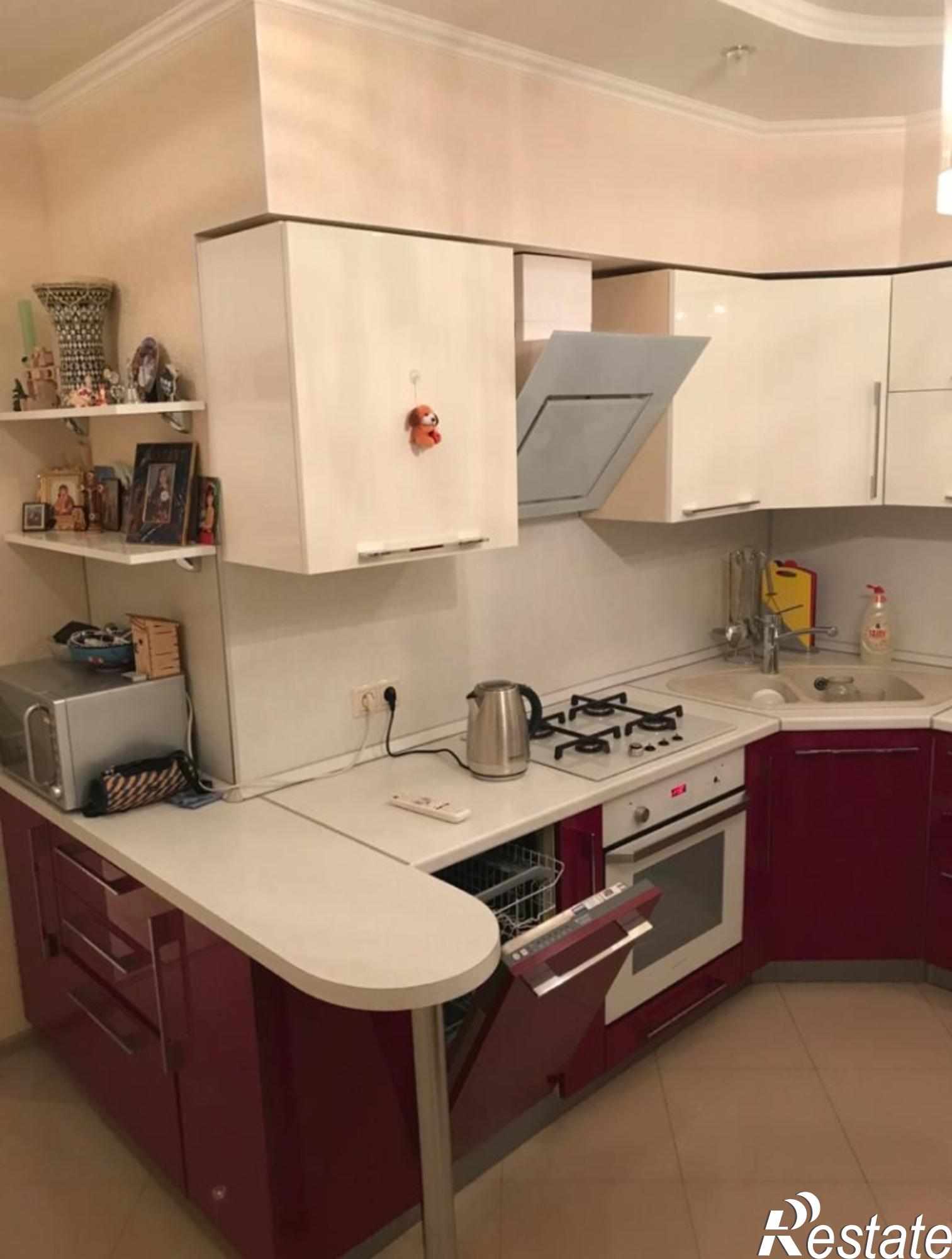 Купить квартиру за 8 700 000 рублей на Пестова ул
