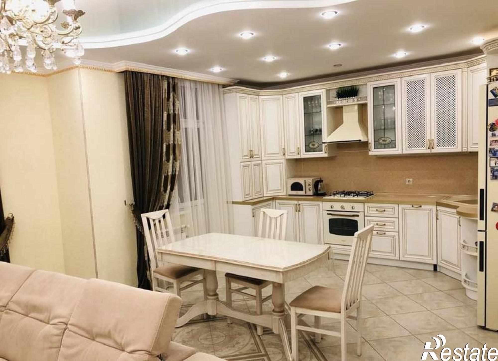 Купить квартиру за 10 000 000 рублей на Панагюриште ул, 4