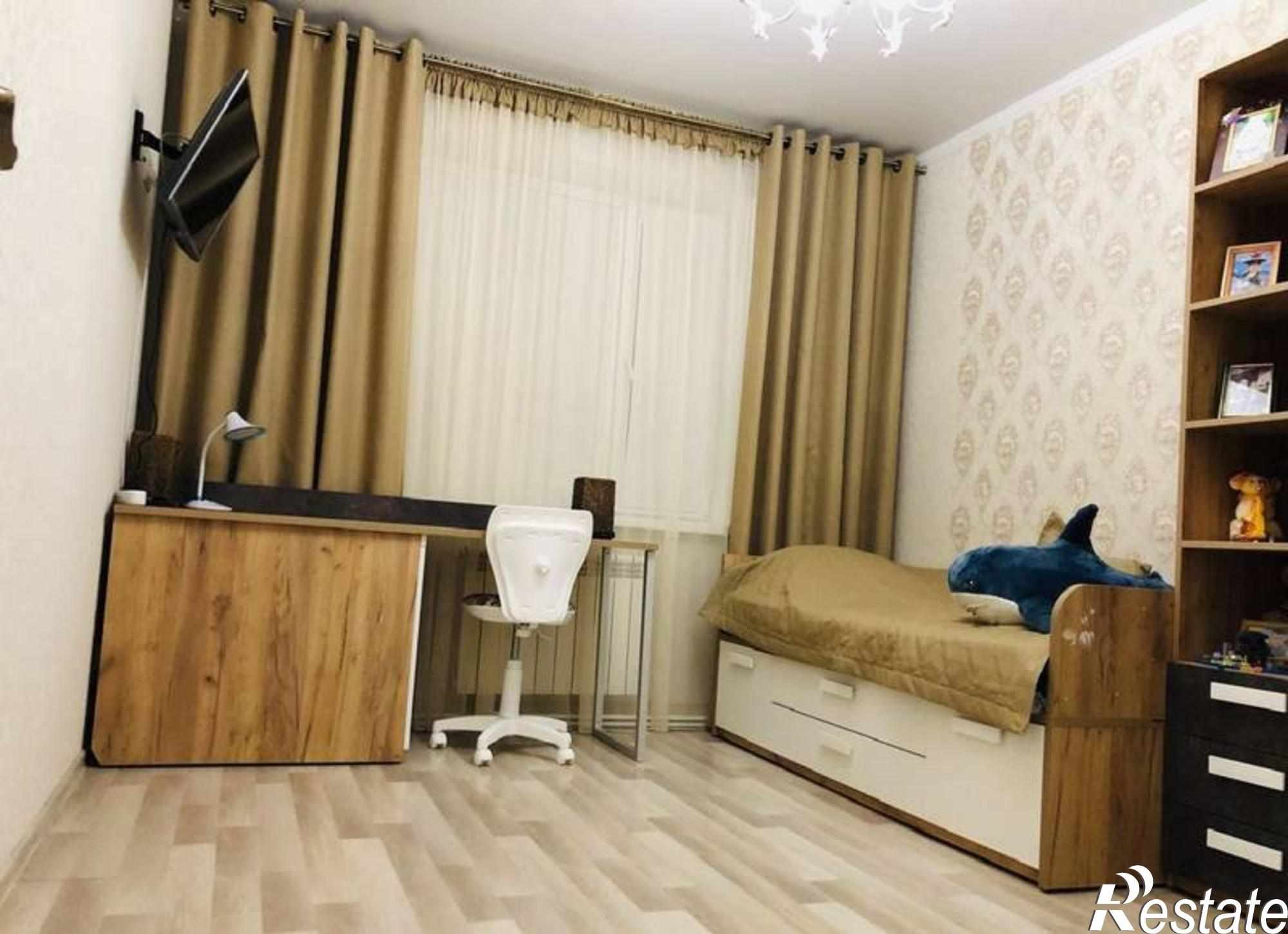 Купить квартиру за 10 000 000 рублей на Панагюриште ул, 4