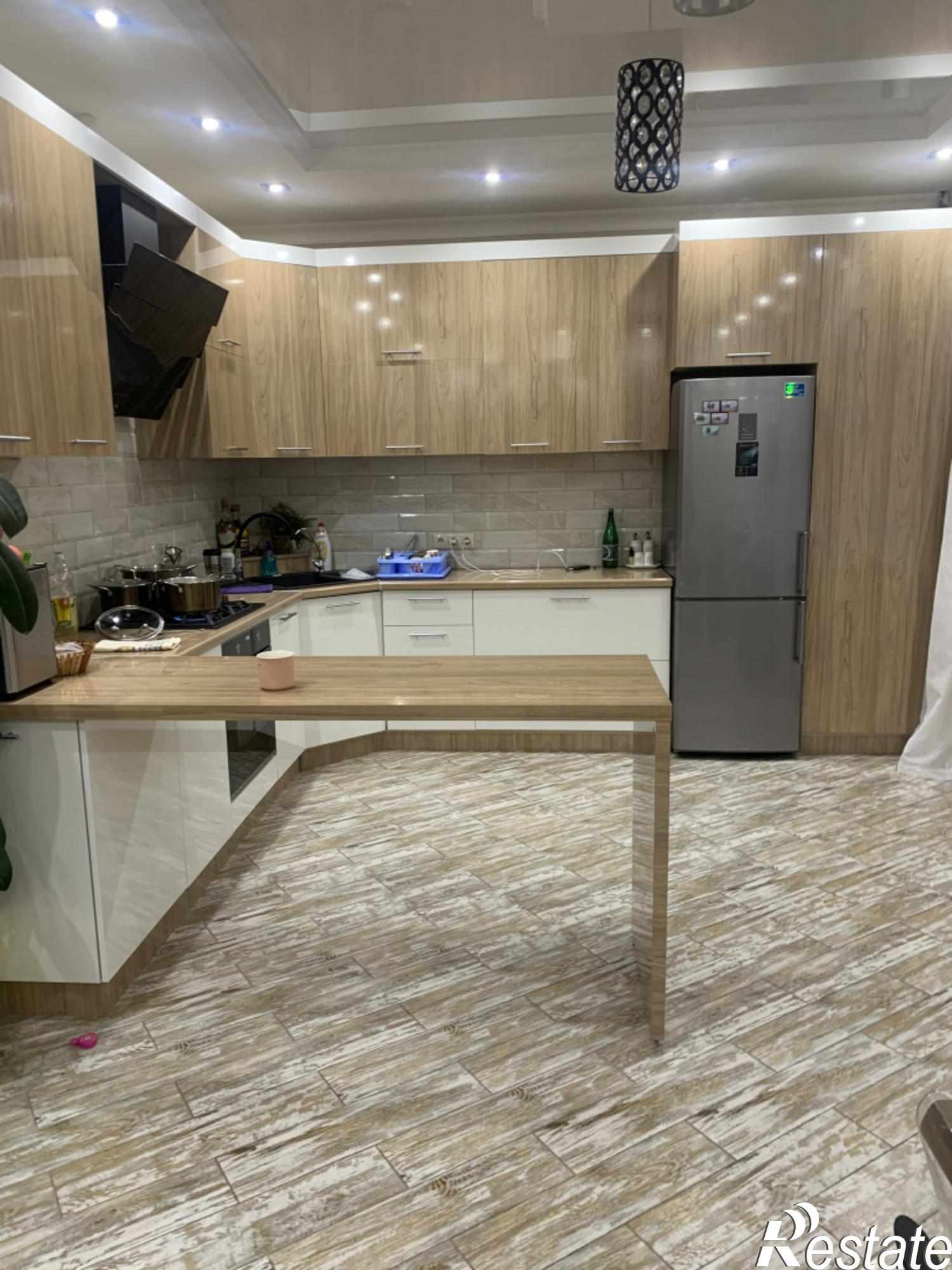 Купить квартиру за 12 200 000 рублей на Кипарисовая ул, 2к1