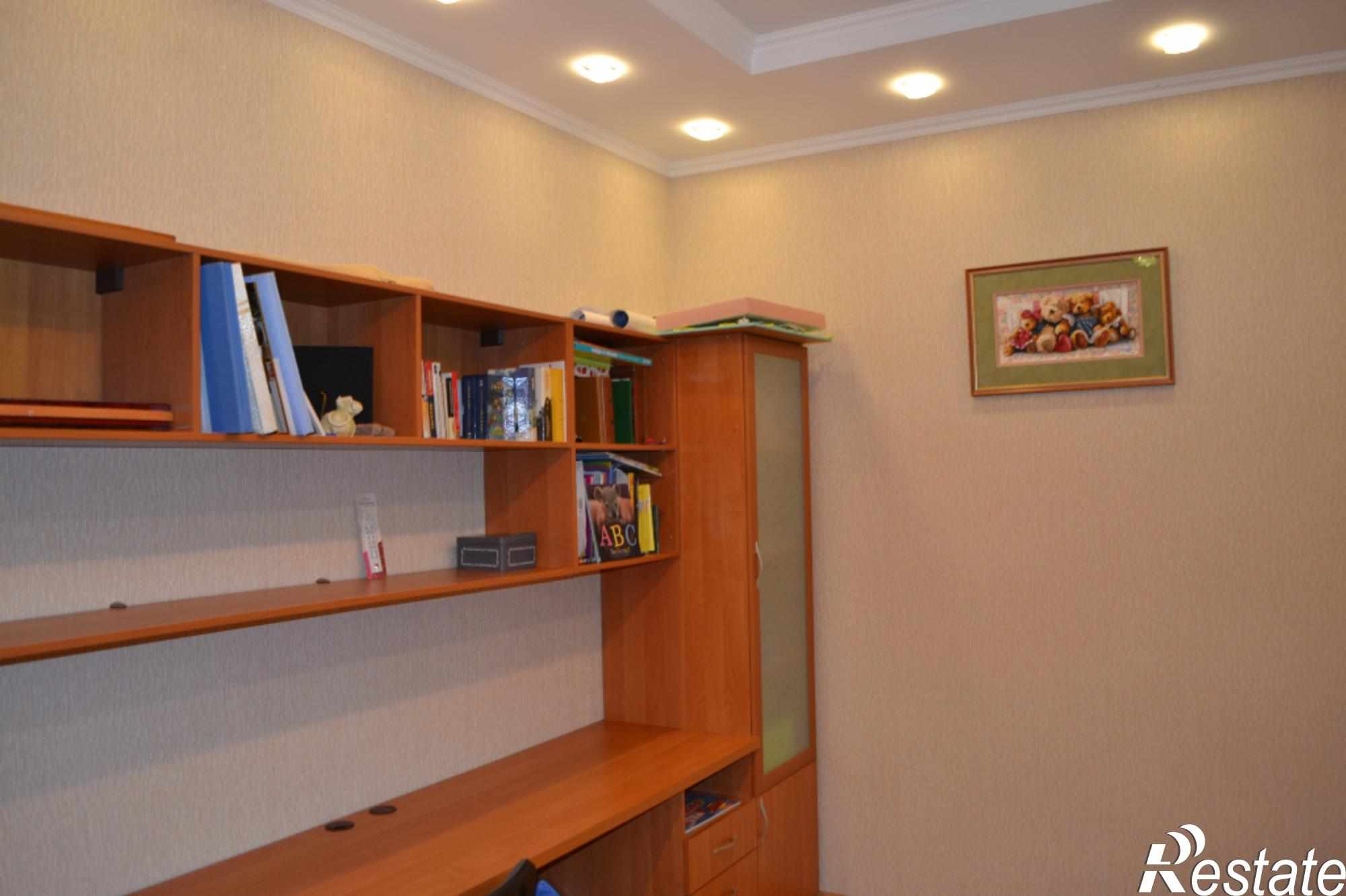 Купить квартиру за 11 700 000 рублей на Пестова ул, 24