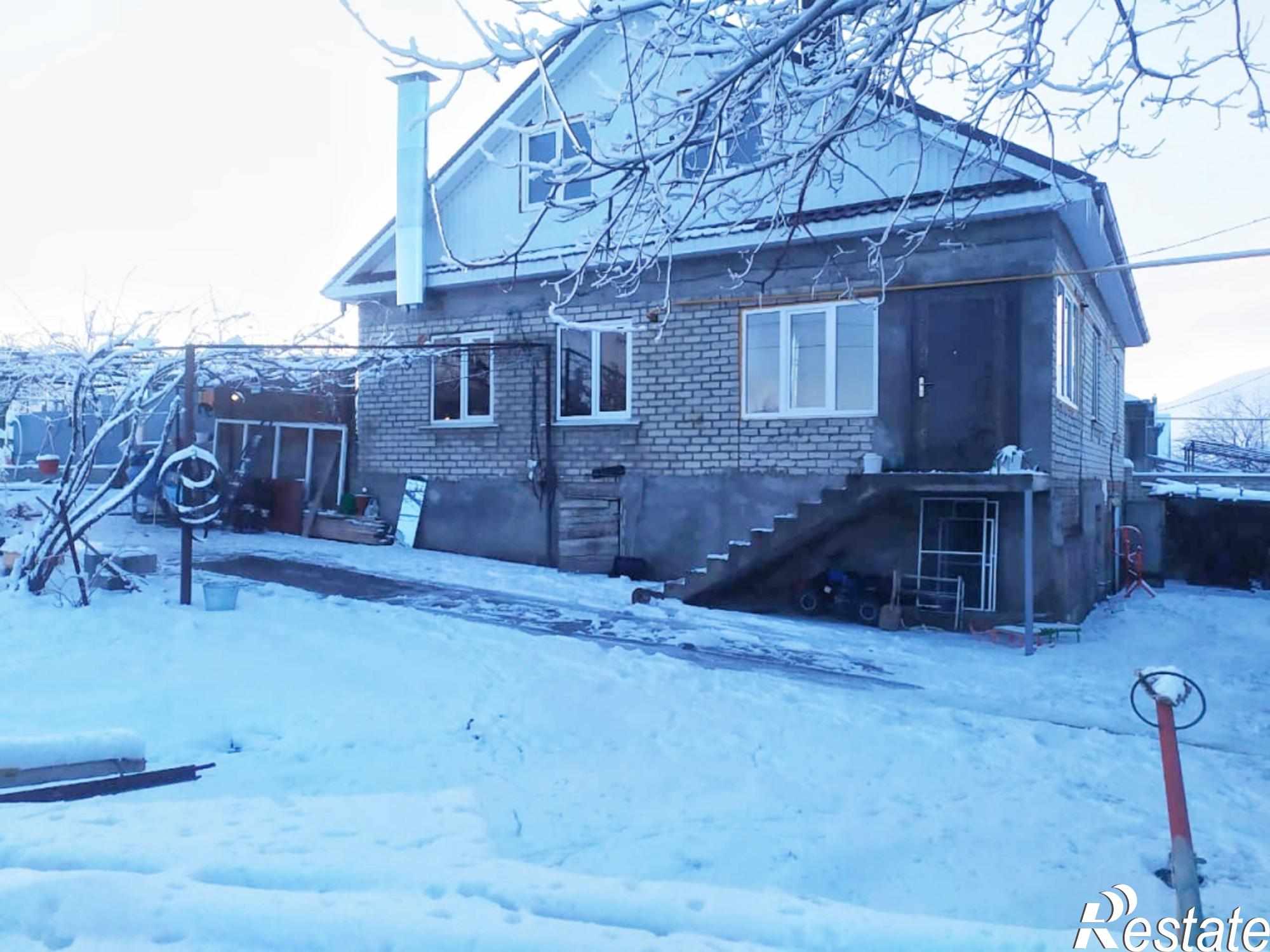 Купить дачу, дом, коттедж за 4 400 000 рублей на ул.Горького, 3