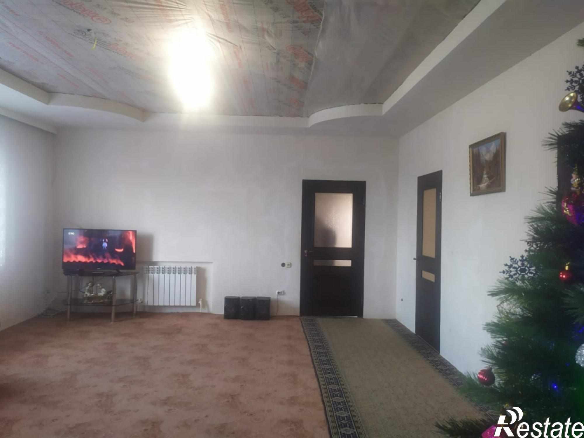 Купить дачу, дом, коттедж за 4 400 000 рублей на ул.Горького, 3