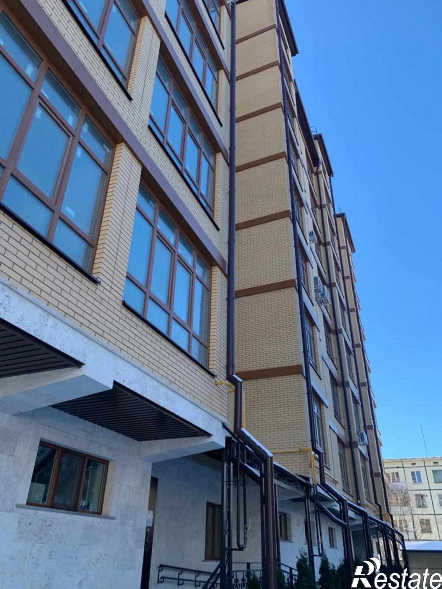 Купить квартиру за 10 000 000 рублей на Московская ул, 94