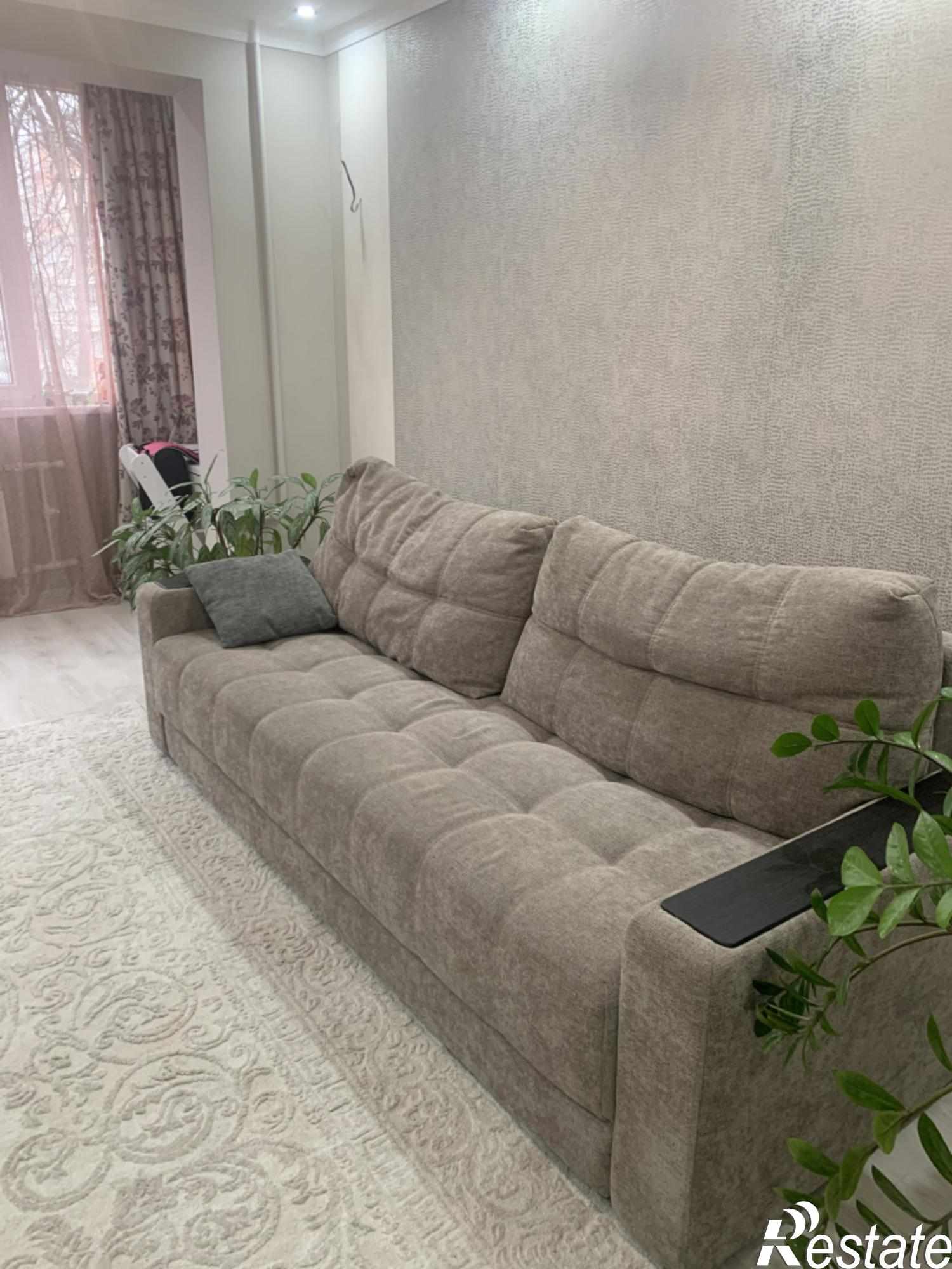 Купить квартиру за 4 100 000 рублей на Адмиральского ул, 10