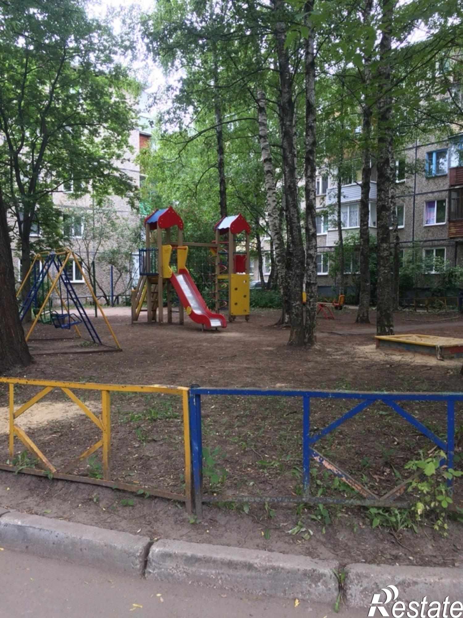 Сдать квартиру за 15 000 рублей на Комиссарова ул, 61