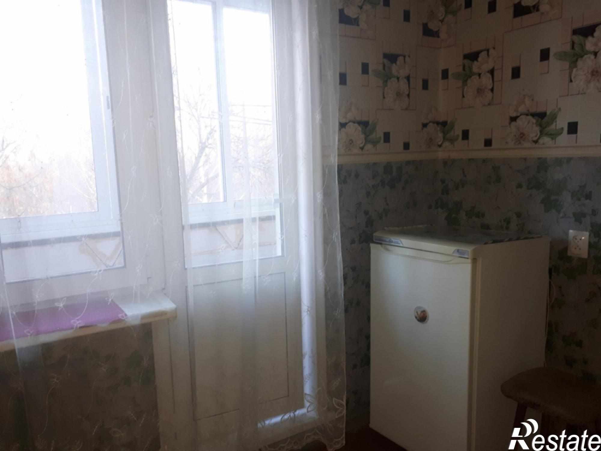 Сдать квартиру за 12 000 рублей на Комиссарова ул, 25