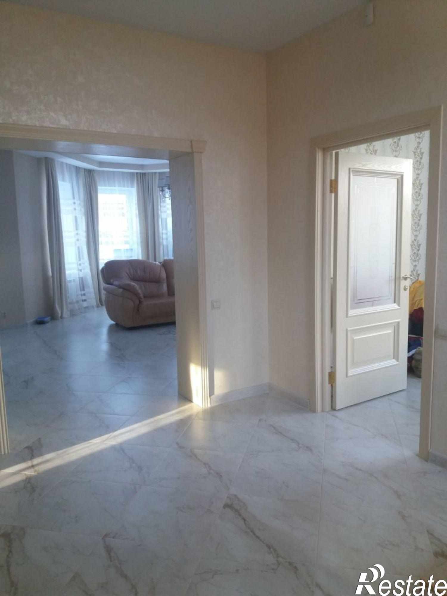 Купить дачу, дом, коттедж за 21 000 000 рублей на 10 Августа ул