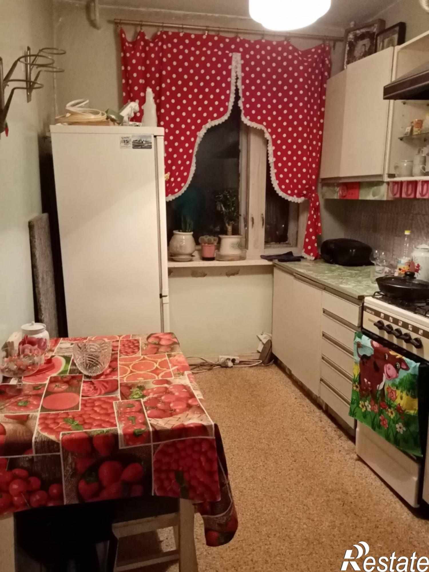 Сдать комнату за 9 500 рублей на Родионова ул, 17 к4