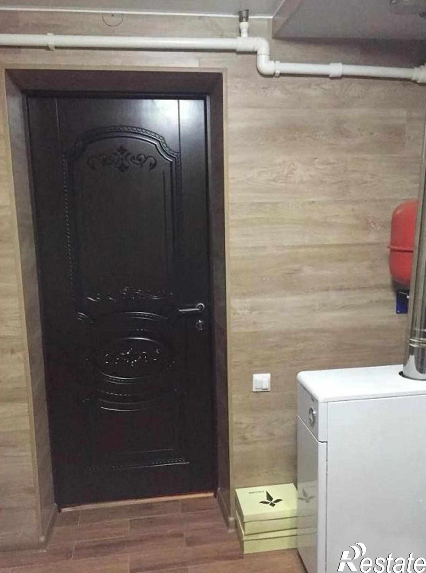 Купить дачу, дом, коттедж за 3 100 000 рублей на Космонавтов ул