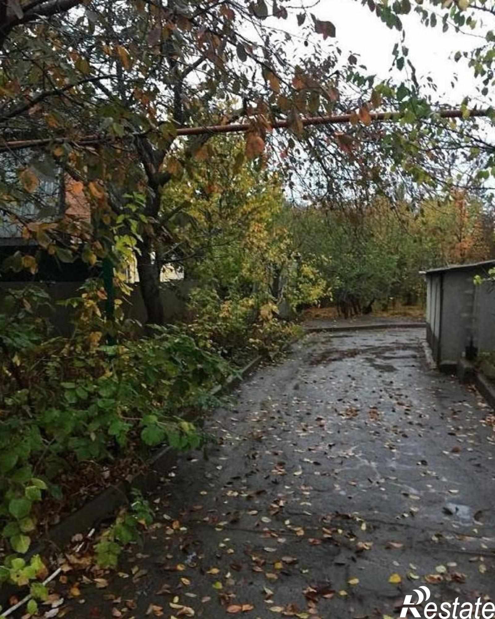 Купить дачу, дом, коттедж за 3 100 000 рублей на Космонавтов ул