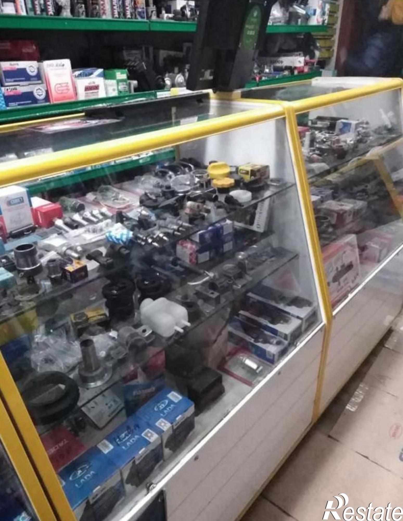 Купить торговое помещение за 4 500 000 рублей на Энгельса ул
