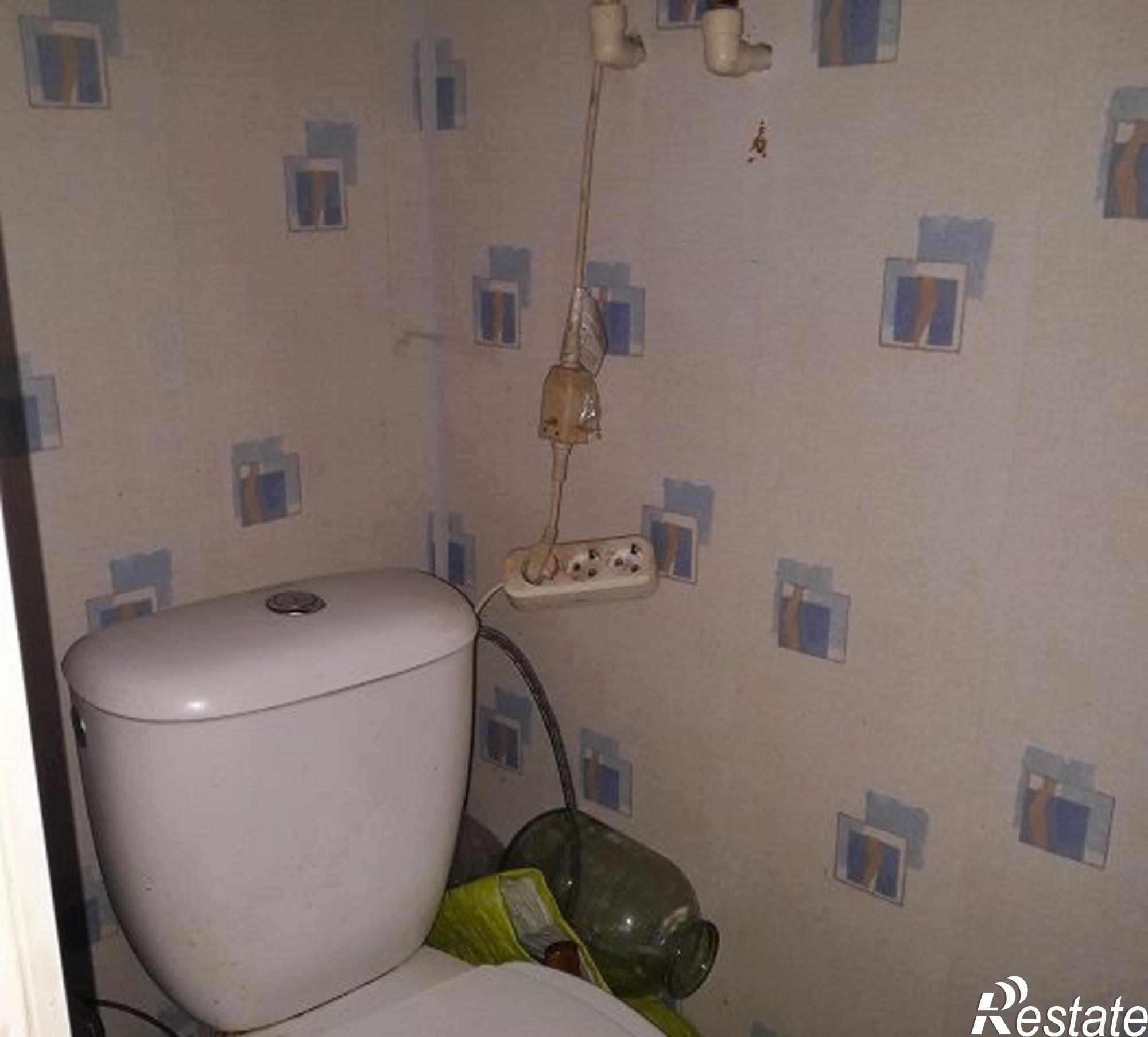 Купить квартиру за 2 200 000 рублей на Комарова ул