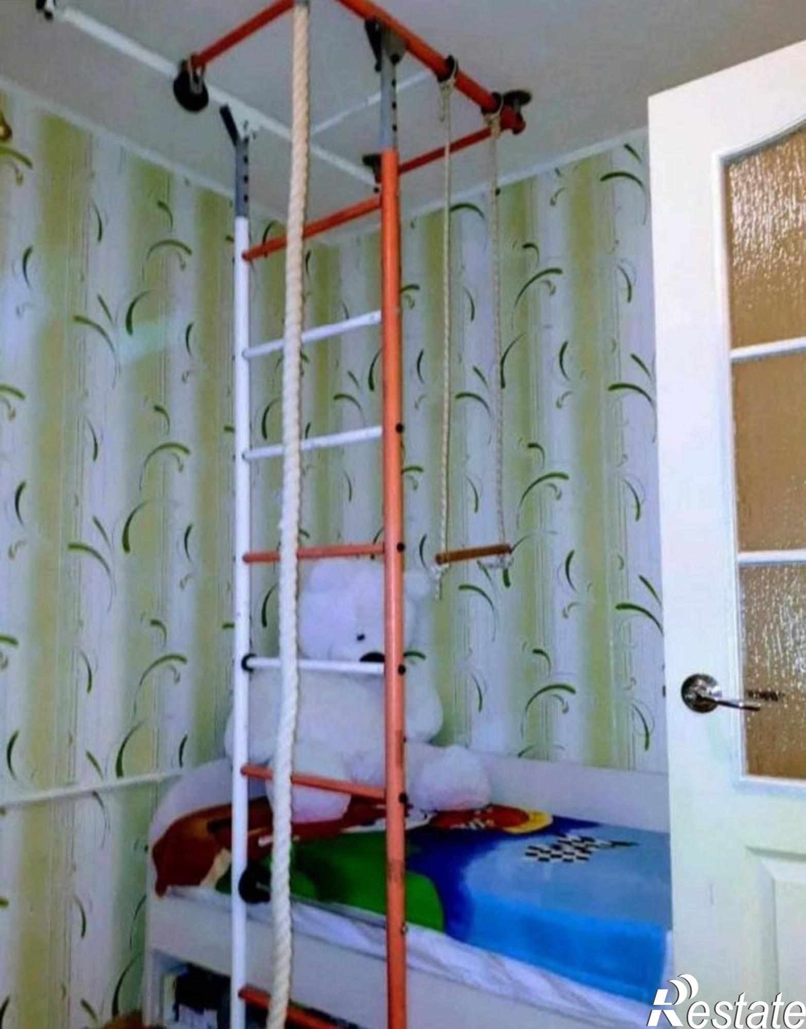 Купить квартиру за 2 350 000 рублей на Крупской ул