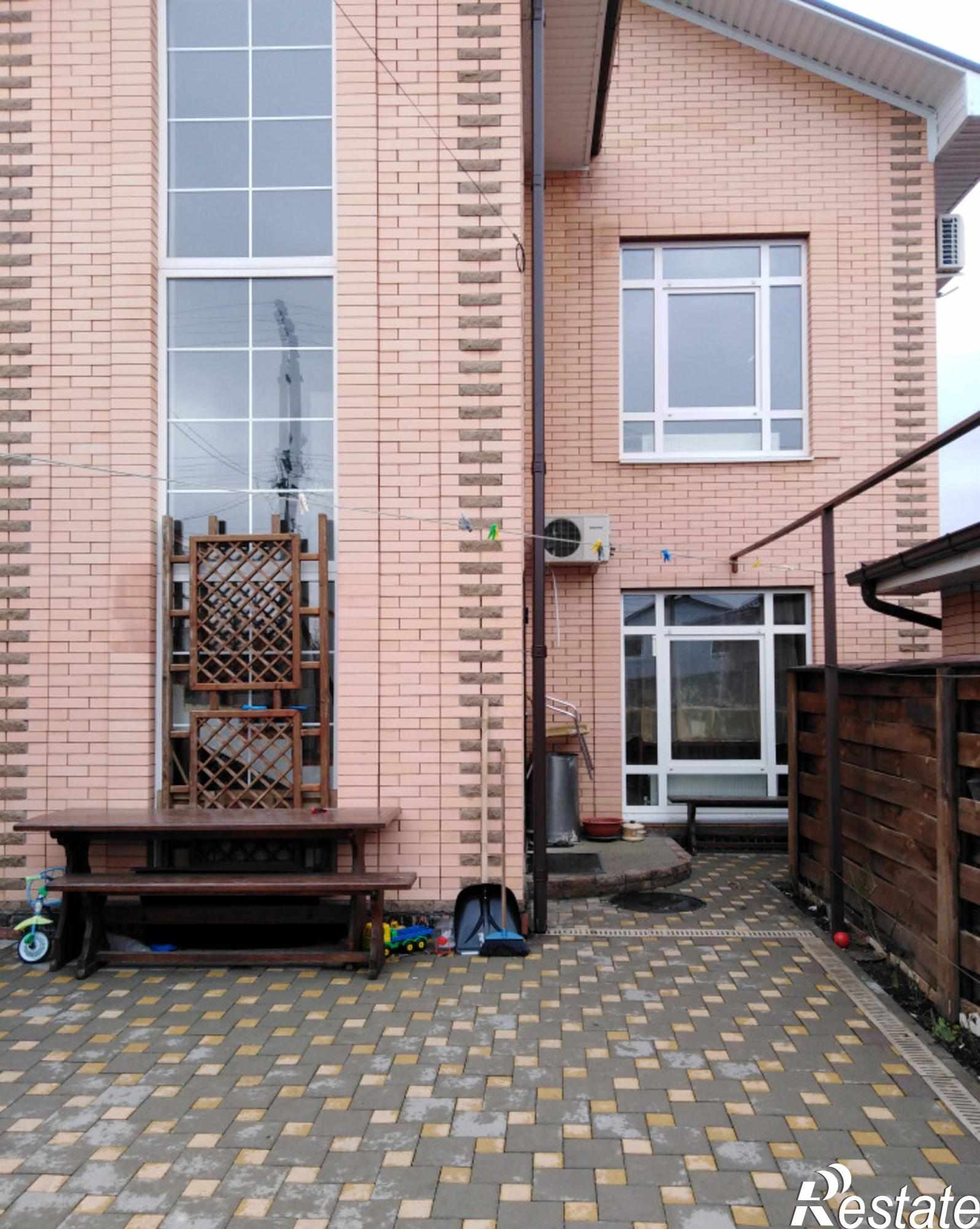 Купить дачу, дом, коттедж за 5 400 000 рублей на Калинина ул