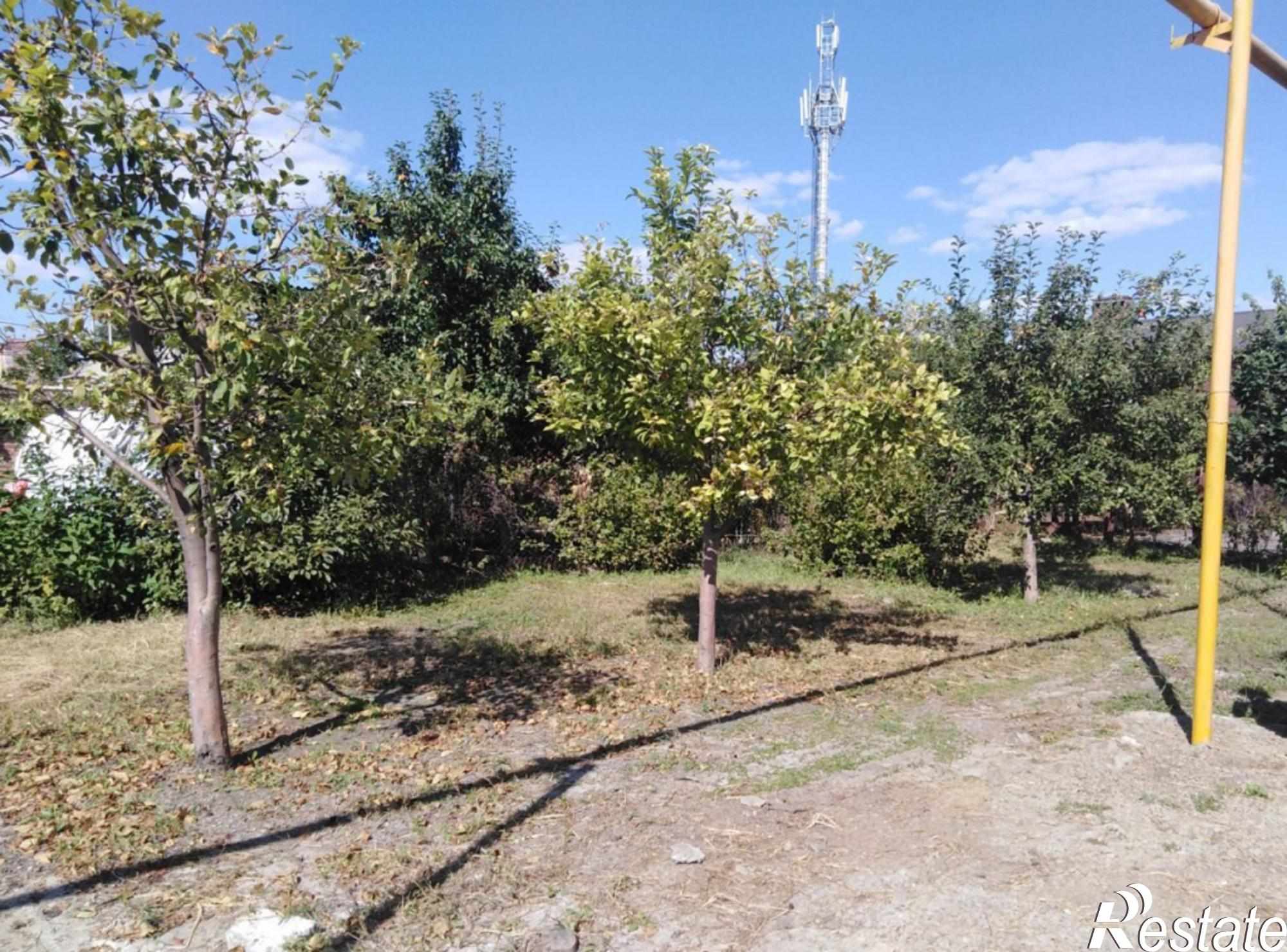 Купить дачу, дом, коттедж за 4 700 000 рублей на Калинина ул