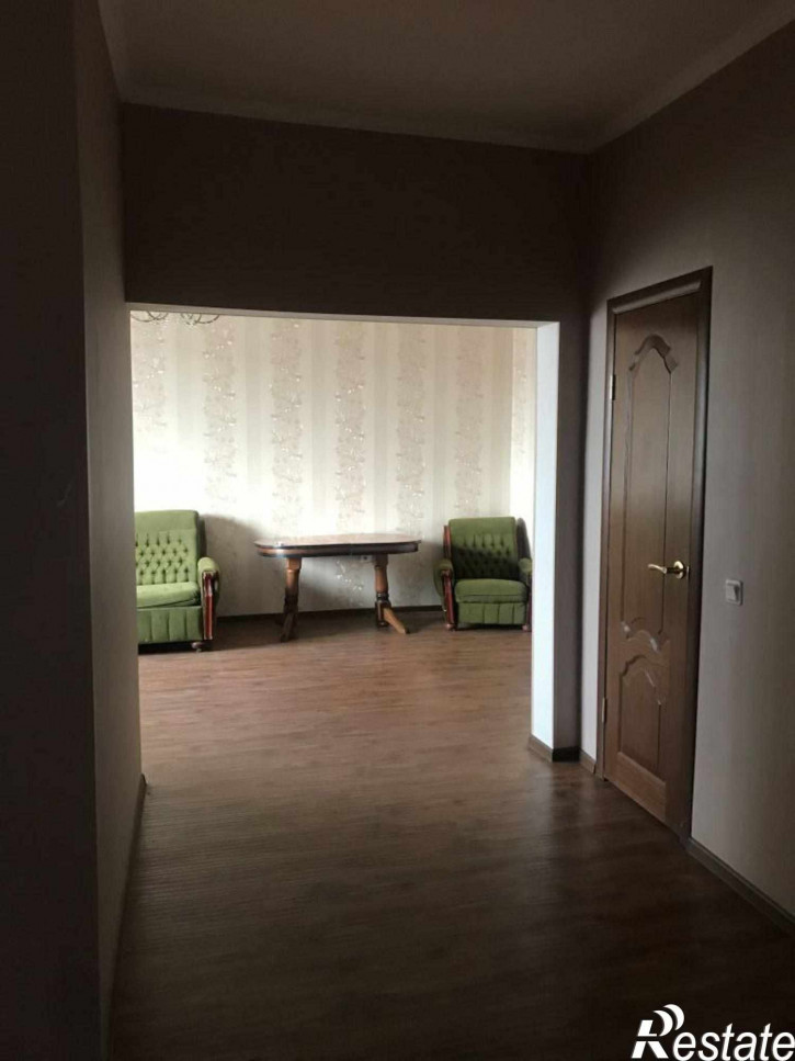 3-комн квартира Калинина пр-кт, 5
