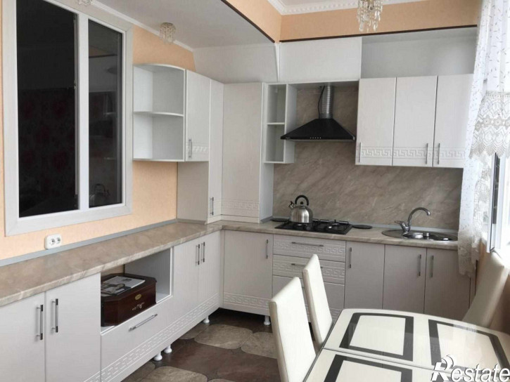 2-комн квартира Булгакова ул, 7
