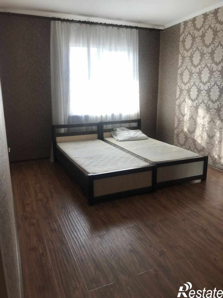 3-комн квартира Калинина пр-кт, 5