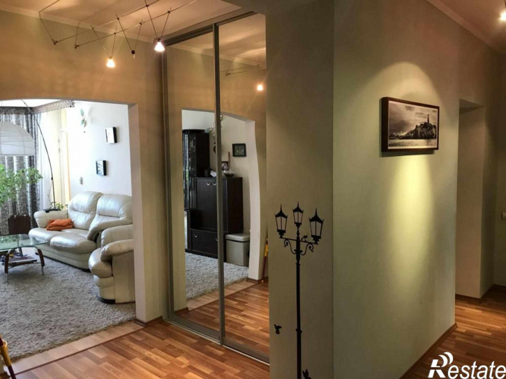 3-комн квартира Пестова ул, 30