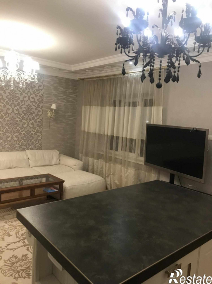 3-комн квартира Бунимовича ул, 19