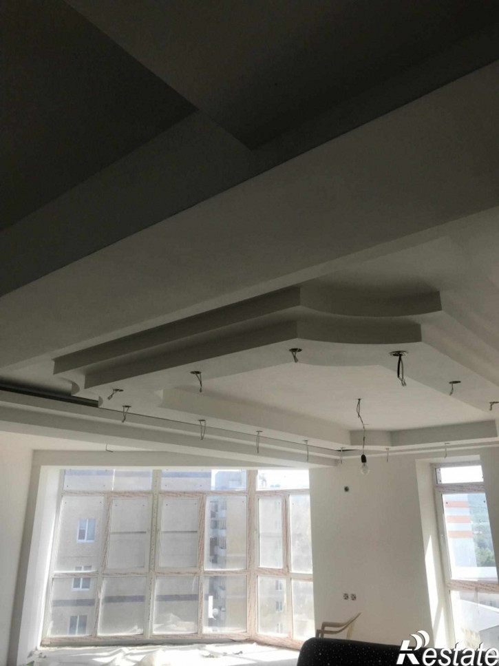 3-комн квартира Булгакова ул, 5
