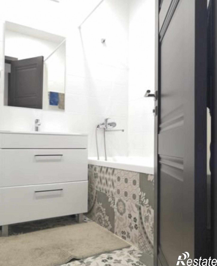 3-комн квартира Бунимовича ул, 19