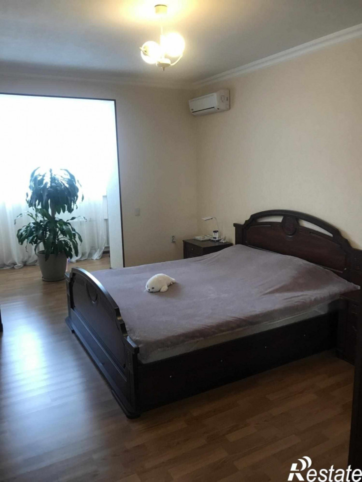 2-комн квартира Нежнова ул, 21,корп.1