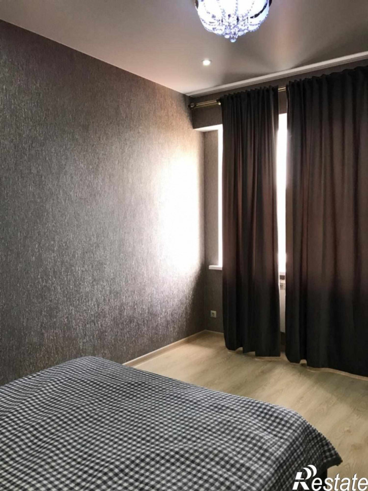 3-комн квартира Бунимовича ул, 15,корп.2