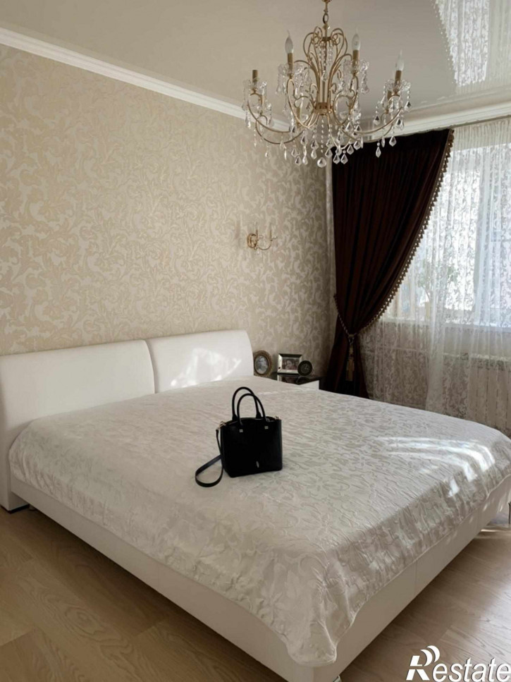 3-комн квартира Оранжерейная ул, 17