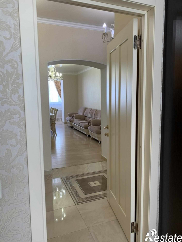 3-комн квартира Оранжерейная ул, 17
