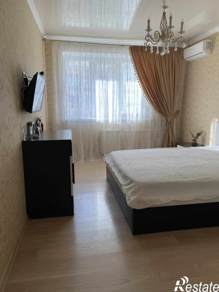 3-комн квартира Оранжерейная ул, 17