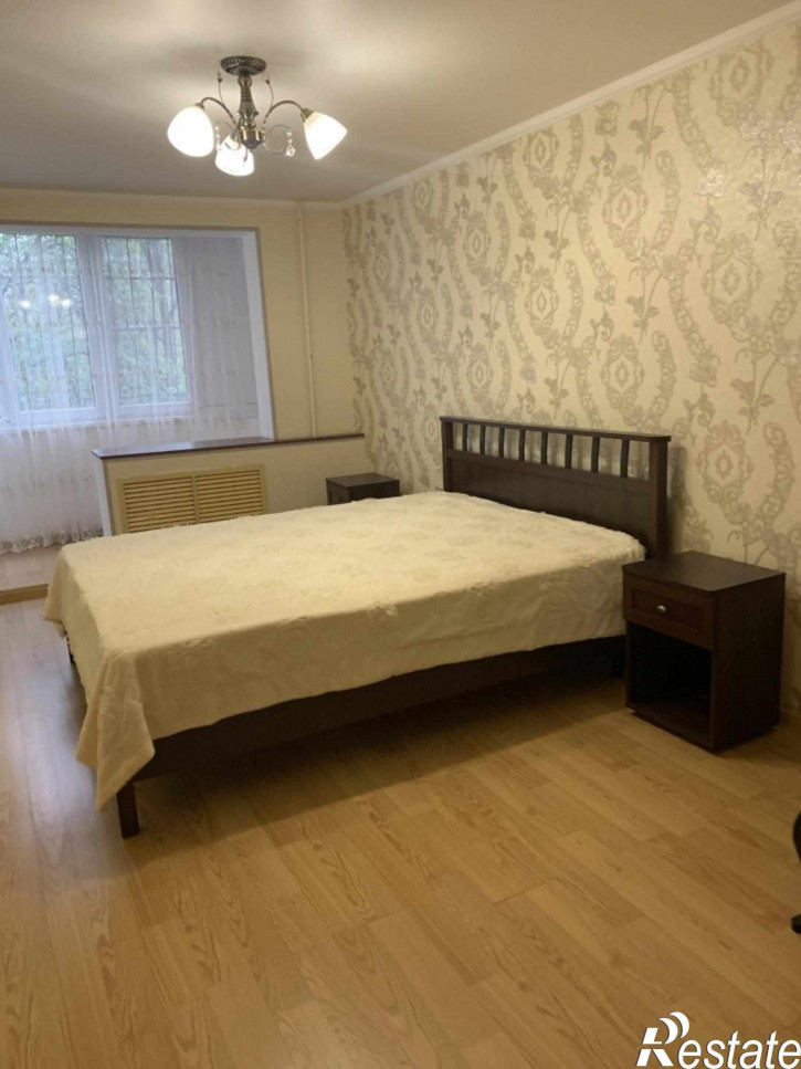 2-комн квартира 1-я Бульварная ул