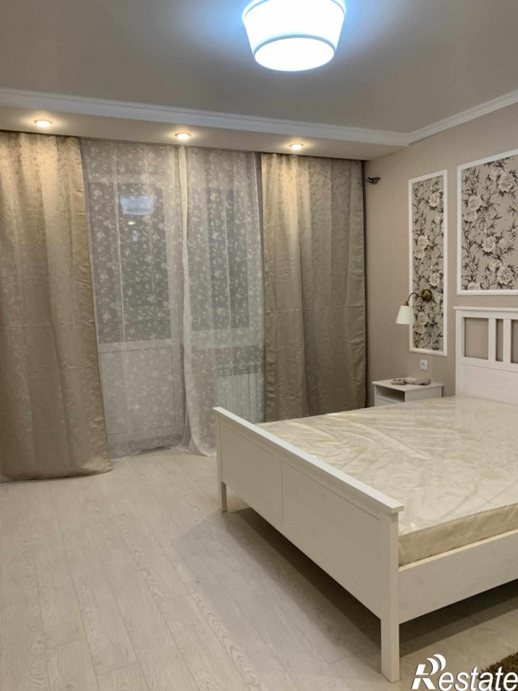 3-комн квартира Оранжерейная ул