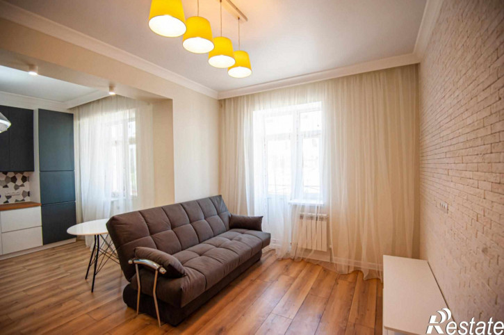 2-комн квартира Пестова ул, 9
