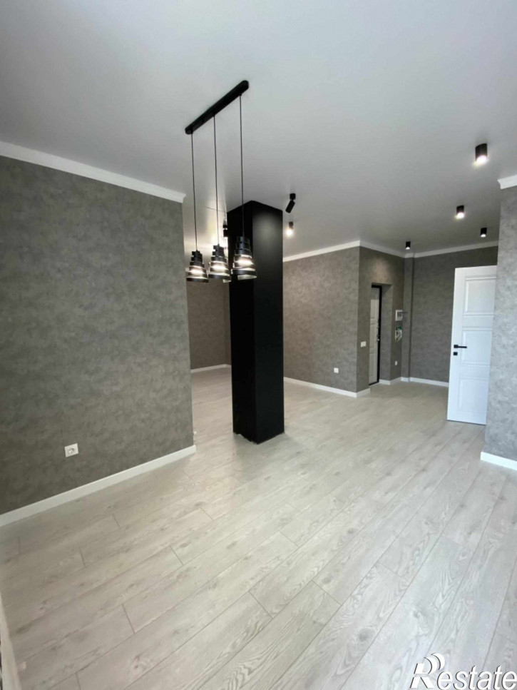 2-комн квартира Нежнова ул, 52