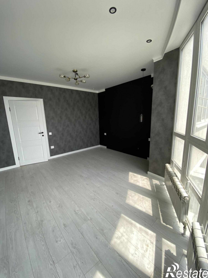 2-комн квартира Нежнова ул, 52