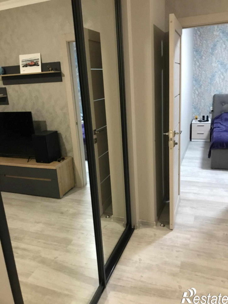 2-комн квартира Оранжерейная ул