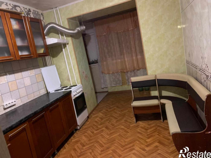 3-комн квартира Ессентукская ул, 76