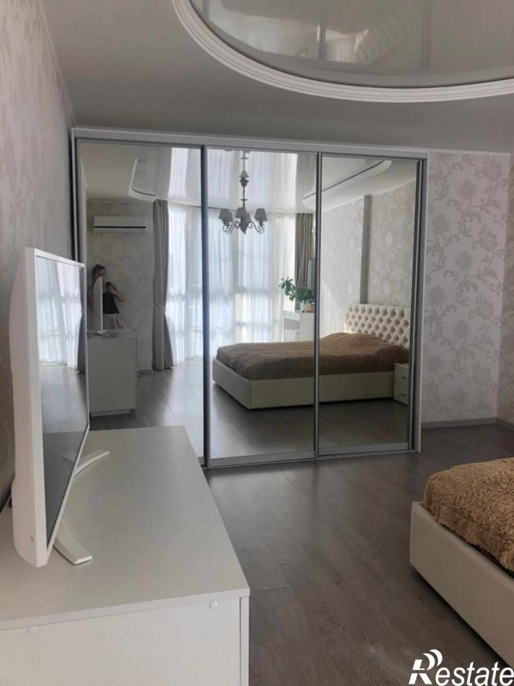 3-комн квартира Оранжерейная ул, 22