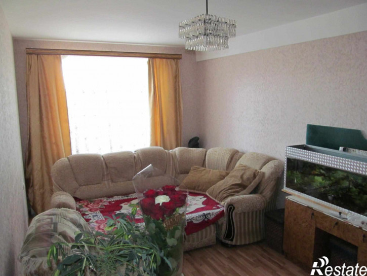 3-комн квартира Булгакова ул, 13