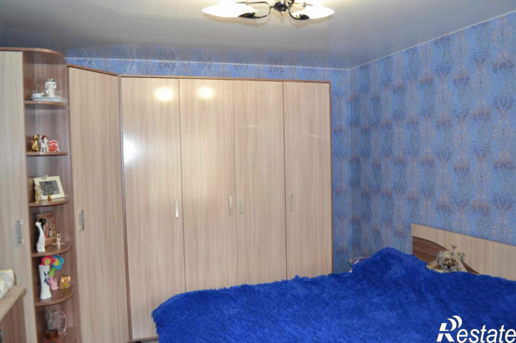 2-комн квартира Нежнова ул, 72